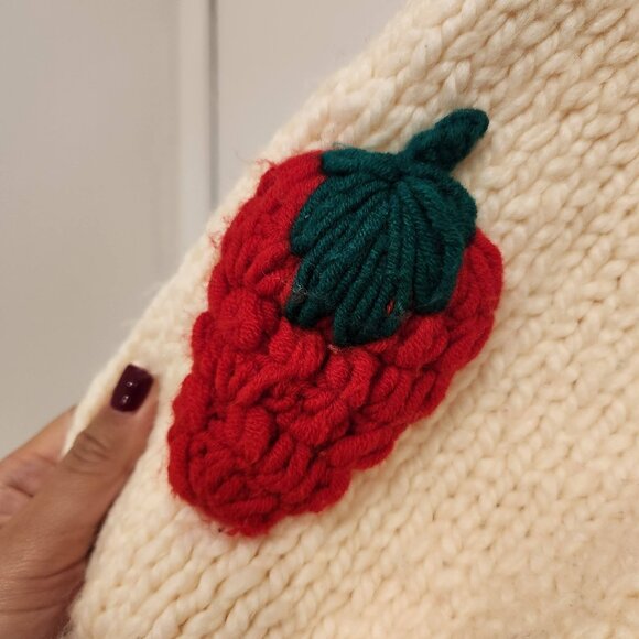 Strawberry Red and White Hand-Knit Chunky Sweater Cardigan M - Picture 5 of 6